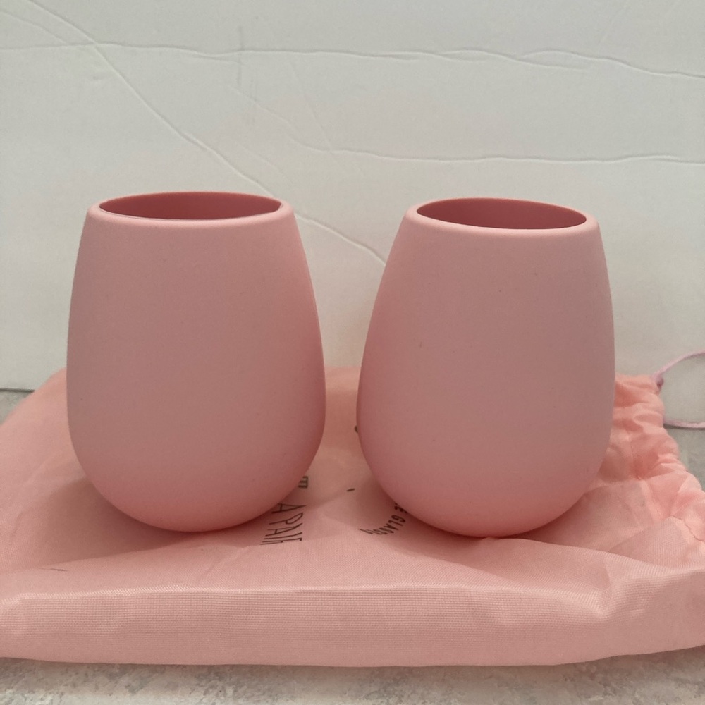 Pink Silicone Stemless Wine Glass Set